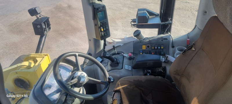 New Holland W270 - Ratinis krautuvas: foto 5 New Holland W270 - Ratinis krautuvas: foto 5