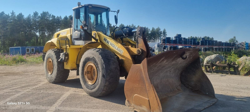 New Holland W270 - Ratinis krautuvas: foto 2 New Holland W270 - Ratinis krautuvas: foto 2