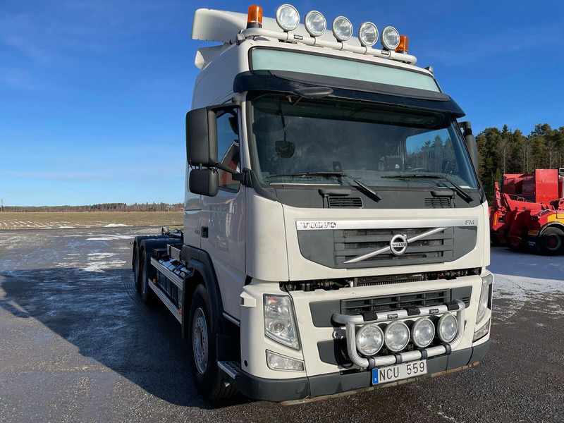 Volvo FM460 Globe 6x4 - Hook-lift sunkvežimis: foto 2 Volvo FM460 Globe 6x4 - Hook-lift sunkvežimis: foto 2