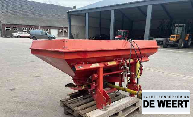 Lely centerliner stooier , front aandrijving - Trąšų barstytuvas: foto 1 Lely centerliner stooier , front aandrijving - Trąšų barstytuvas: foto 1