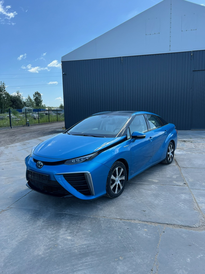 Toyota Mirai - Sedanas: foto 2 Toyota Mirai - Sedanas: foto 2