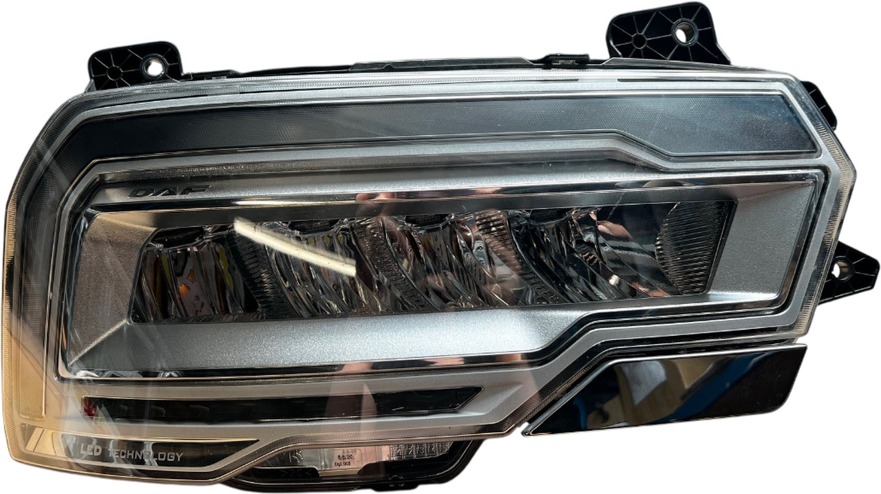 DAF XD XF XG LED KOPLAMP RH | GEBRUIKT | 2188931U - Priekinis žibintas - Sunkvežimis: foto 1 DAF XD XF XG LED KOPLAMP RH | GEBRUIKT | 2188931U - Priekinis žibintas - Sunkvežimis: foto 1