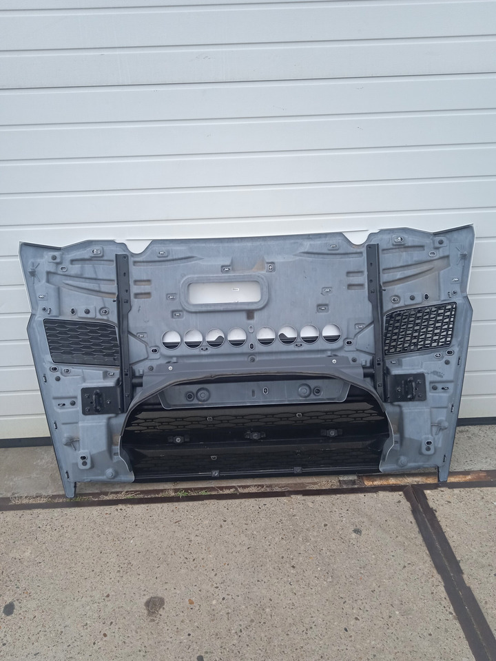 DAF XG, XG+, COMPLETE BOVEN GRILLE | GEBRUIKT | 000238 - Grotelės - Sunkvežimis: foto 2 DAF XG, XG+, COMPLETE BOVEN GRILLE | GEBRUIKT | 000238 - Grotelės - Sunkvežimis: foto 2