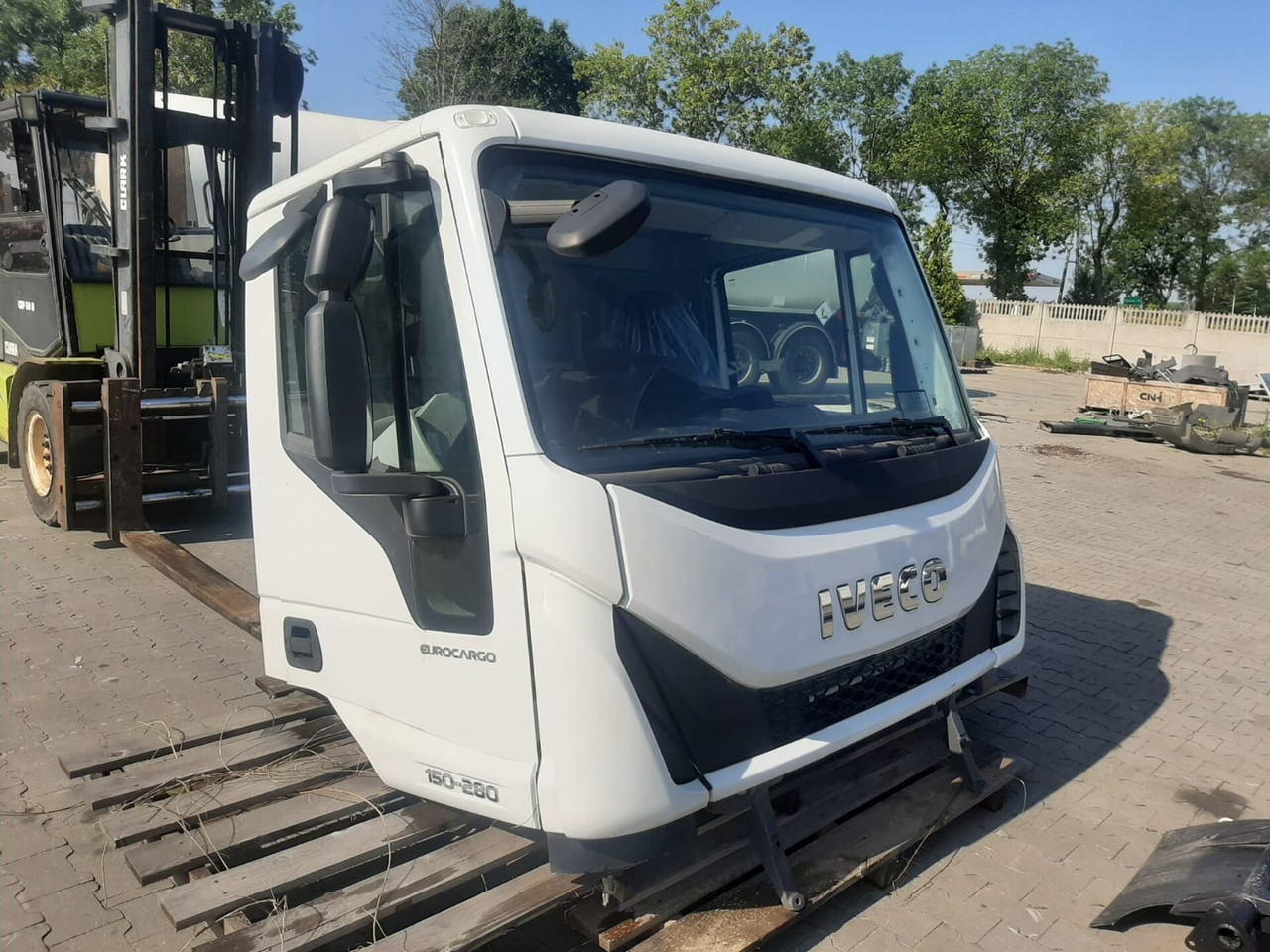 IVECO EUROCARGO 150-280 EURO 5-6 CABINE 4X4 NIEUW HANDMATIG 000135 - Kabina - Sunkvežimis: foto 1 IVECO EUROCARGO 150-280 EURO 5-6 CABINE 4X4 NIEUW HANDMATIG 000135 - Kabina - Sunkvežimis: foto 1