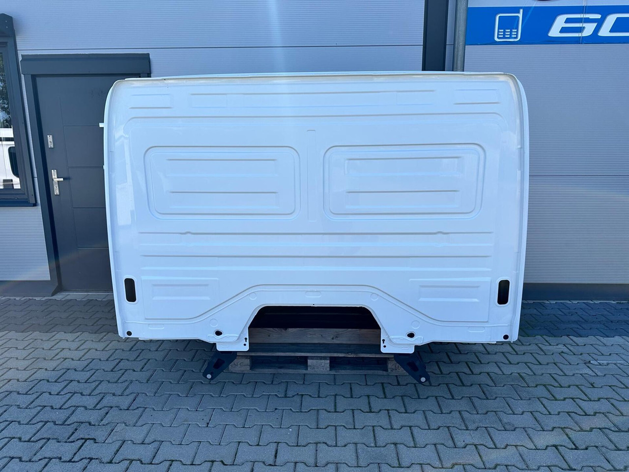MB ATEGO CABINE EURO 6 TUNEL VOOR 6 CYL.MOTOR ALLEEN FRAME 000074B - Kabina - Sunkvežimis: foto 4 MB ATEGO CABINE EURO 6 TUNEL VOOR 6 CYL.MOTOR ALLEEN FRAME 000074B - Kabina - Sunkvežimis: foto 4