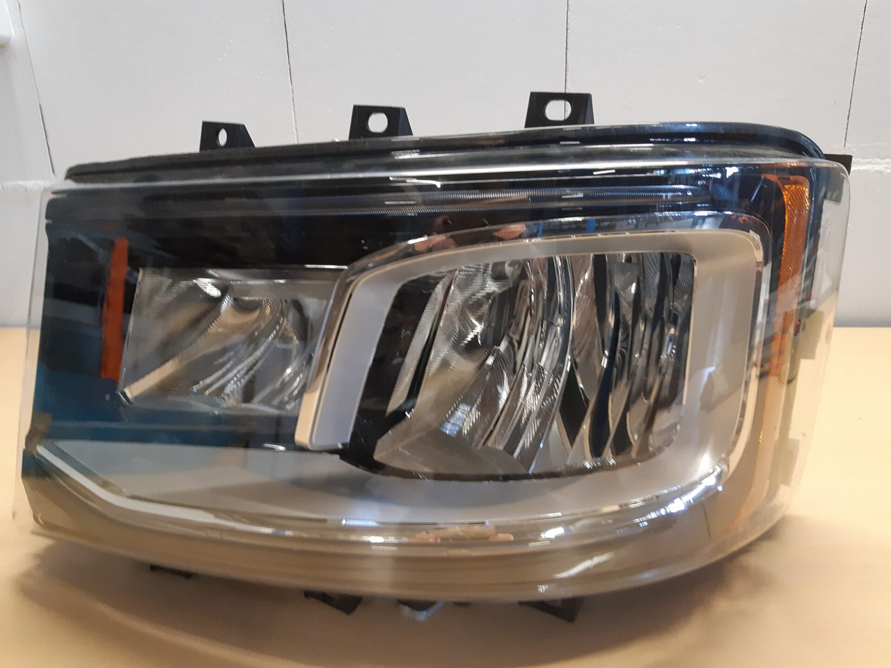 SCANIA S LED KOPLAMP LH 2674390U 2379882 2655848 - Priekinis žibintas - Sunkvežimis: foto 1 SCANIA S LED KOPLAMP LH 2674390U 2379882 2655848 - Priekinis žibintas - Sunkvežimis: foto 1