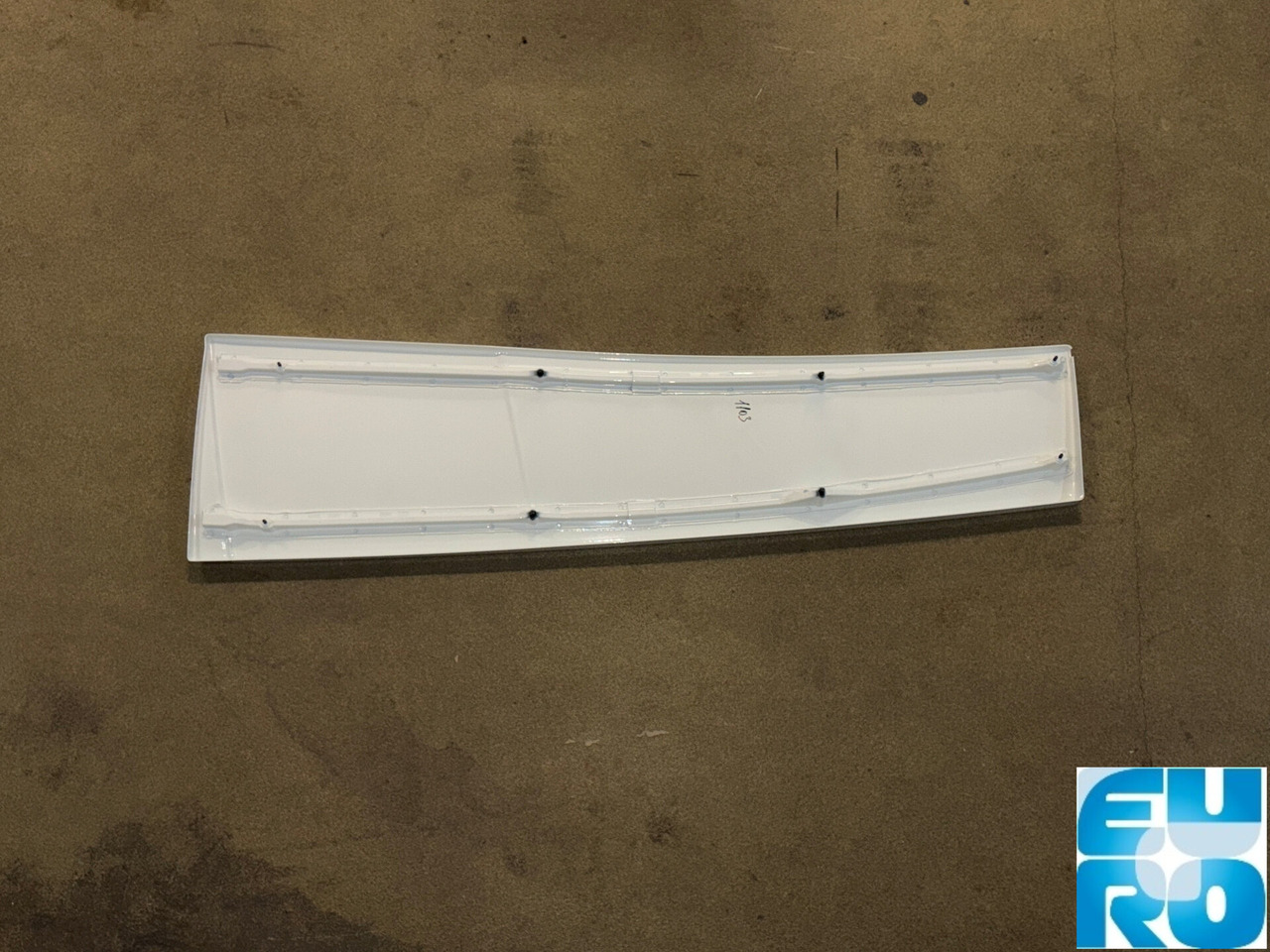 VOLVO FH4 DEFLECTOR RECHTS GEBRUIKT 84203637U - Sparnas - Sunkvežimis: foto 2 VOLVO FH4 DEFLECTOR RECHTS GEBRUIKT 84203637U - Sparnas - Sunkvežimis: foto 2