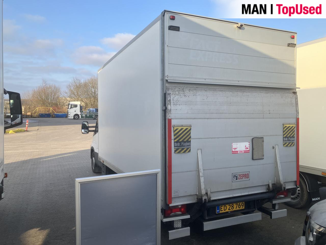 IVECO 35S16 - Furgonas su krovinių dėže: foto 4 IVECO 35S16 - Furgonas su krovinių dėže: foto 4