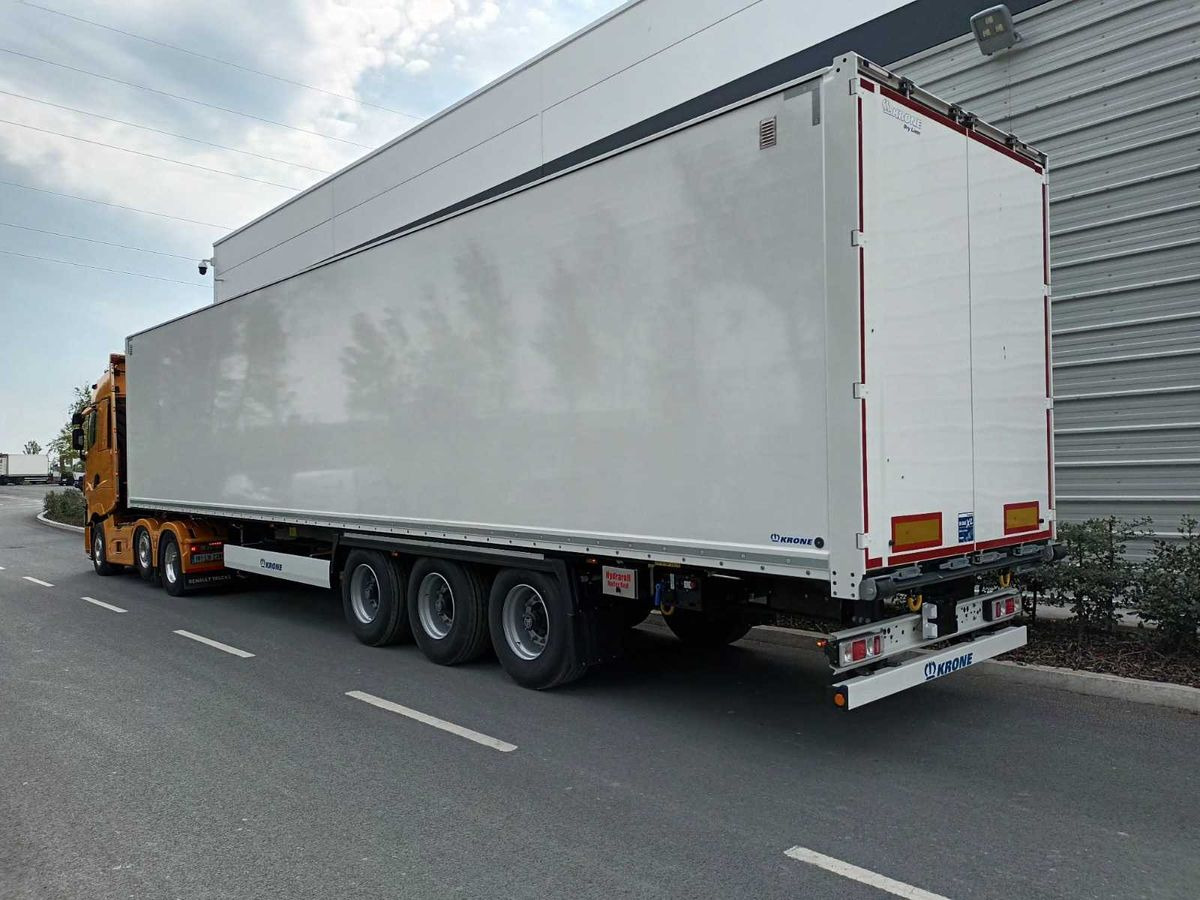 NEW Krone Dry liner with Rollerbed floor Airfreight for sale - Furgonas puspriekabė: foto 2 NEW Krone Dry liner with Rollerbed floor Airfreight for sale - Furgonas puspriekabė: foto 2