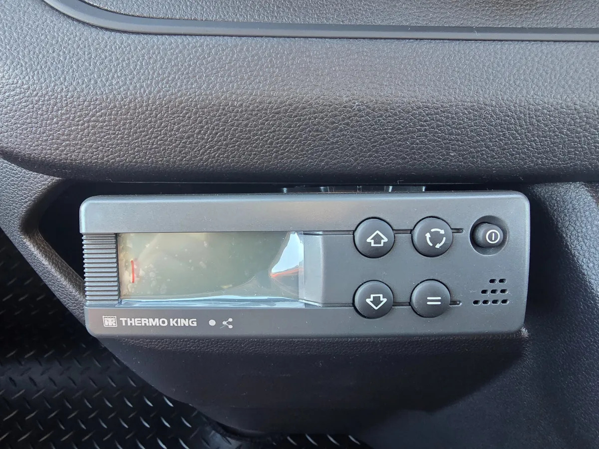 NEW Renault Trafic Fridge Unit - Furgonas šaldytuvas: foto 3 NEW Renault Trafic Fridge Unit - Furgonas šaldytuvas: foto 3