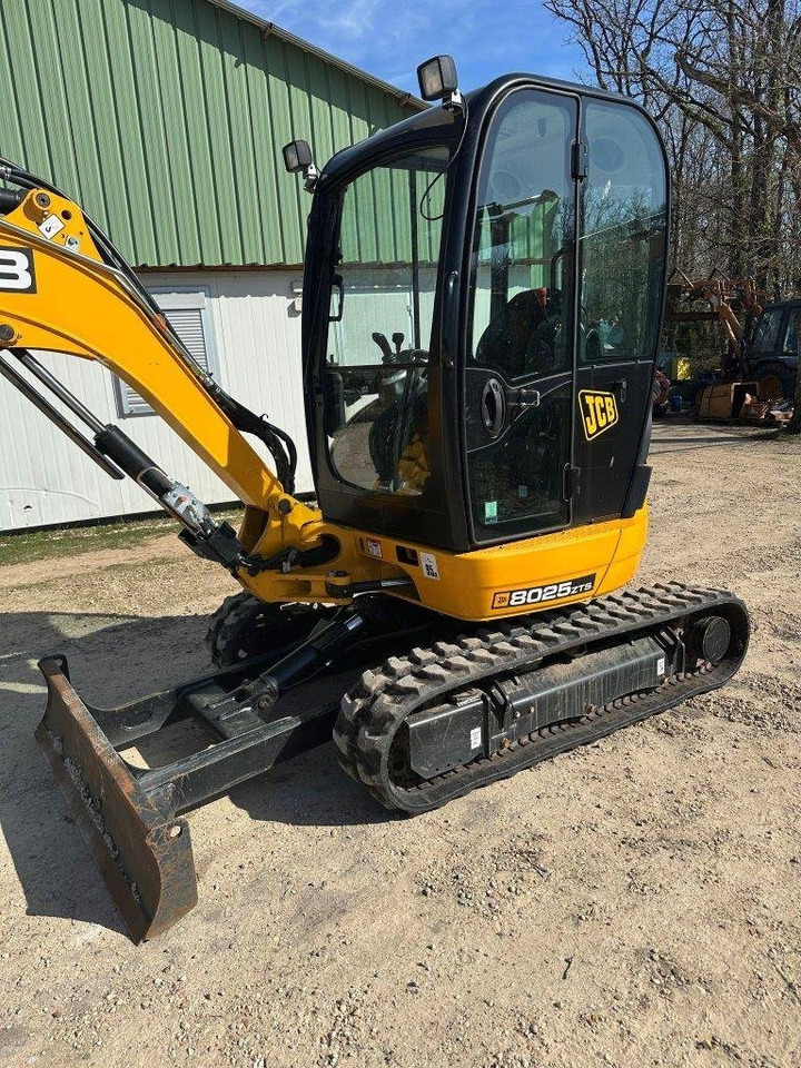 JCB 8025 ZTSL - Mini ekskavatorius: foto 2 JCB 8025 ZTSL - Mini ekskavatorius: foto 2