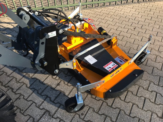 Giant cirkelmaaier - Šienapjovė: foto 1 Giant cirkelmaaier - Šienapjovė: foto 1
