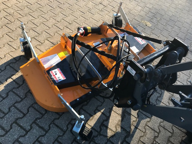 Giant cirkelmaaier - Šienapjovė: foto 3 Giant cirkelmaaier - Šienapjovė: foto 3