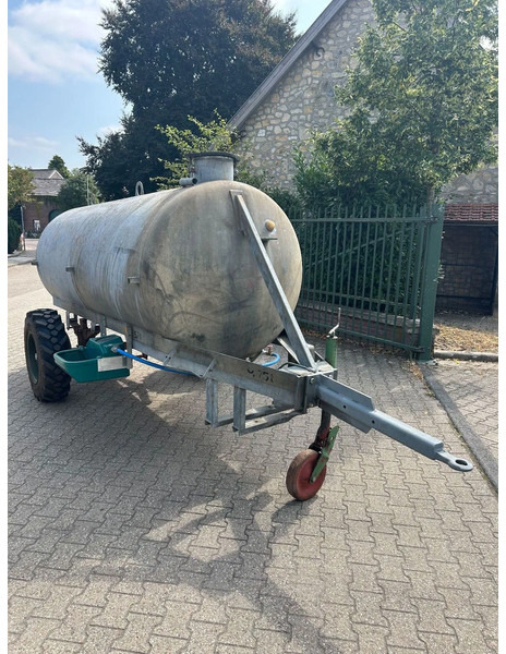 Watertank Watertank met drinkvlotter - Traktorinė priekaba: foto 1 Watertank Watertank met drinkvlotter - Traktorinė priekaba: foto 1