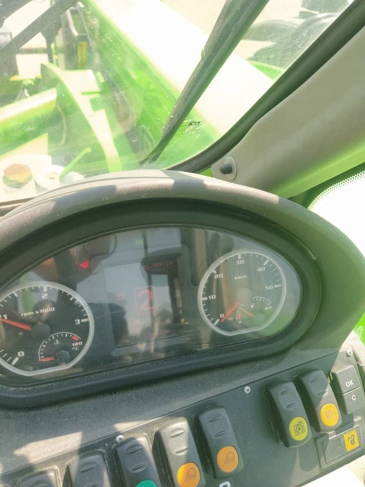 Merlo 75.9 - Teleskopinis krautuvas: foto 2 Merlo 75.9 - Teleskopinis krautuvas: foto 2