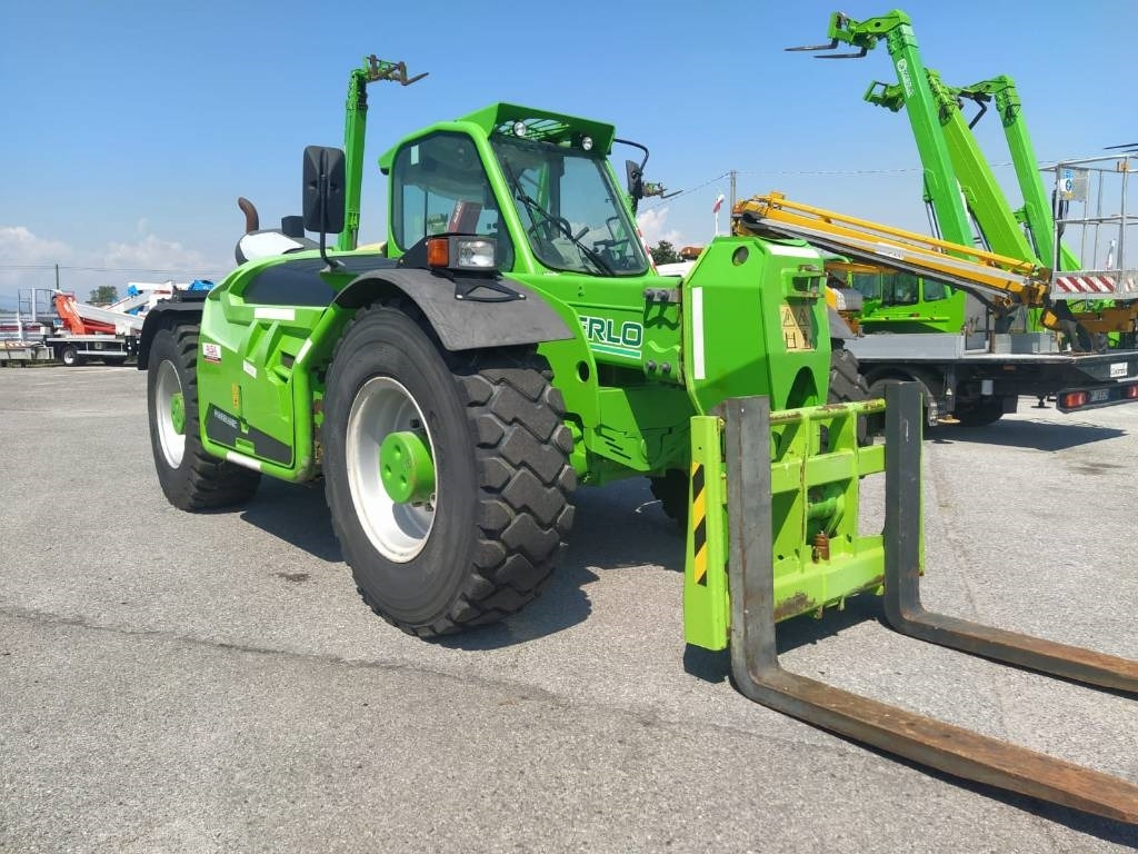 Merlo 75.9 - Teleskopinis krautuvas: foto 3 Merlo 75.9 - Teleskopinis krautuvas: foto 3