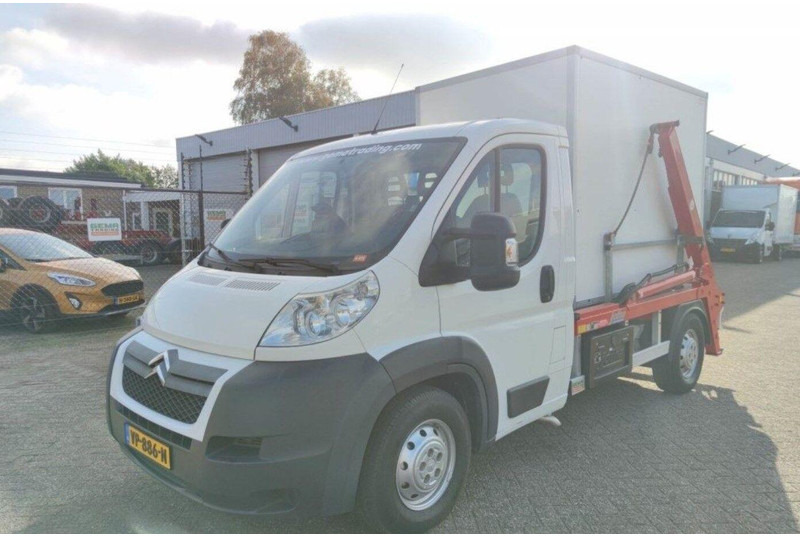 Citroën Jumper - Nuožulnaus pakėlimo ant platformos sunkvežimis: foto 3 Citroën Jumper - Nuožulnaus pakėlimo ant platformos sunkvežimis: foto 3