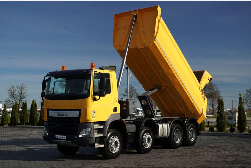 DAF CF 85.410 / 8x4 / WYWROTKA TYLNOZSYPOWA / HYDROKLAPA / OPONY 1 - Savivartis sunkvežimis: foto 3 DAF CF 85.410 / 8x4 / WYWROTKA TYLNOZSYPOWA / HYDROKLAPA / OPONY 1 - Savivartis sunkvežimis: foto 3