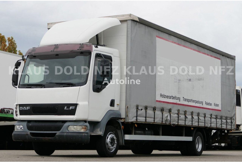 DAF LF 45.220 P+P + Tail lift - Tentinis sunkvežimis: foto 1 DAF LF 45.220 P+P + Tail lift - Tentinis sunkvežimis: foto 1
