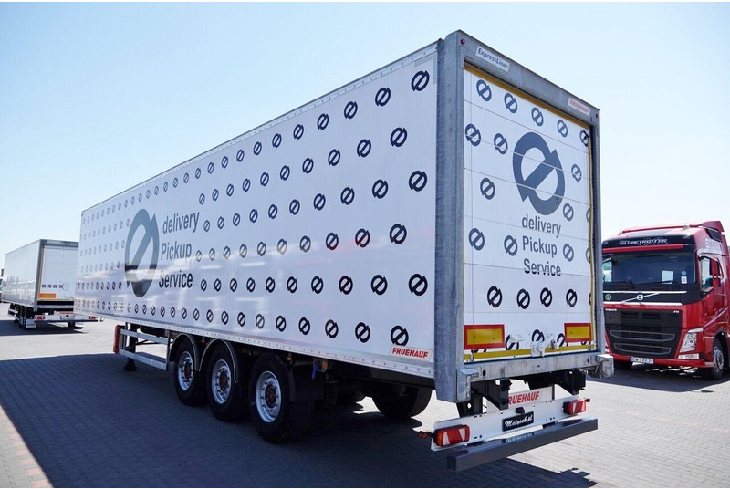 Fruehauf KONTENER / KOFFER / ROLETA / PODŁOGA BARDZO MOCNA : SZYNA-DESKA - Furgonas puspriekabė: foto 5 Fruehauf KONTENER / KOFFER / ROLETA / PODŁOGA BARDZO MOCNA : SZYNA-DESKA - Furgonas puspriekabė: foto 5