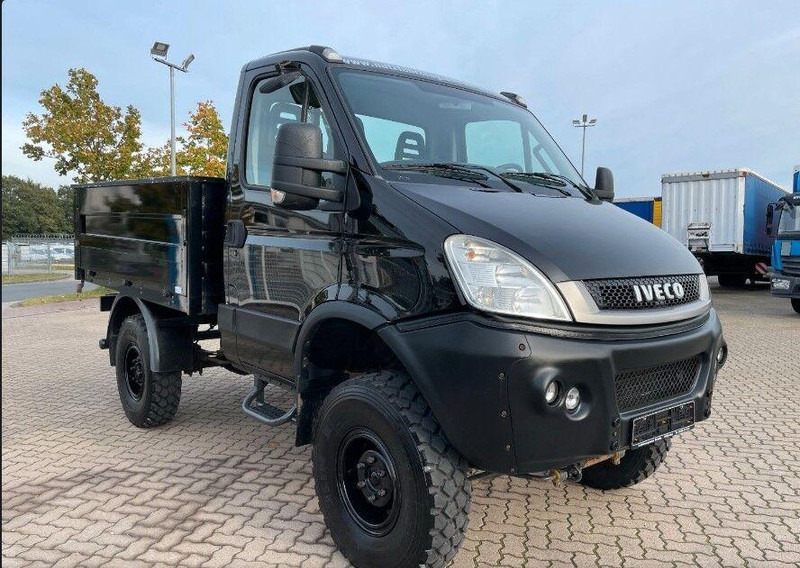 Iveco 35S17 W 4x4 Flatbed - Bortinis automobilis: foto 2 Iveco 35S17 W 4x4 Flatbed - Bortinis automobilis: foto 2
