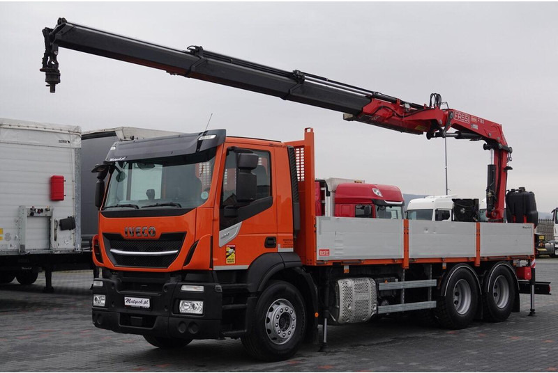 Iveco 420 - Platforminis/ Bortinis sunkvežimis, Sunkvežimis su kranu: foto 1 Iveco 420 - Platforminis/ Bortinis sunkvežimis, Sunkvežimis su kranu: foto 1