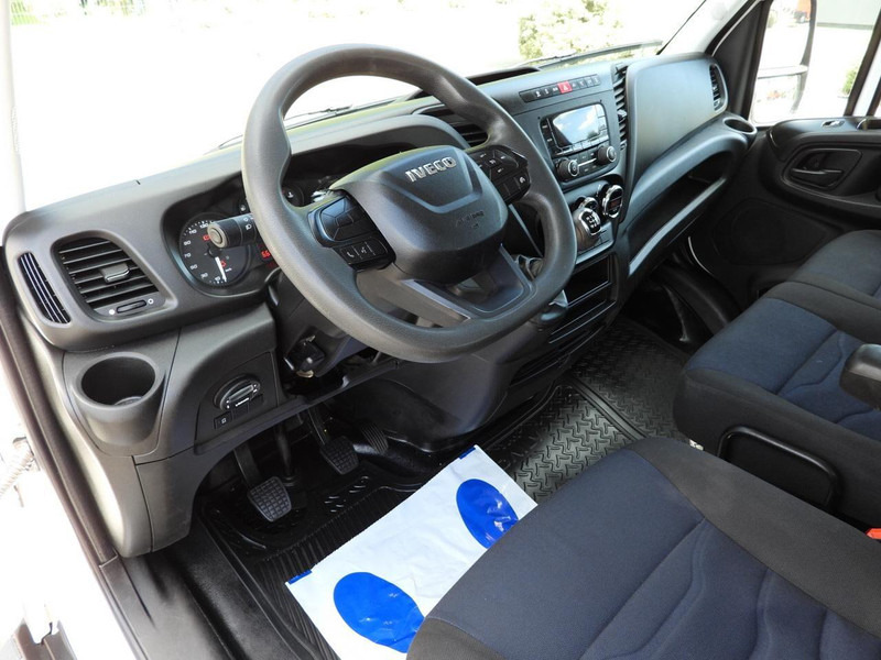 Iveco DAILY 35S14 SKRZYNIA PODWÓJNA KABINA DOKA 7 MIEJSC TEMPOMAT KLIM - Bortinis automobilis, Komercinis automobilis su dviguba kabina: foto 2 Iveco DAILY 35S14 SKRZYNIA PODWÓJNA KABINA DOKA 7 MIEJSC TEMPOMAT KLIM - Bortinis automobilis, Komercinis automobilis su dviguba kabina: foto 2