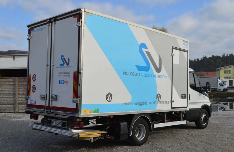 Iveco DAILY 60C15 REFRIGERATOR + SIDE AND REAR DOORS, LIFT FOLDED UNDE - Refrižeratorius sunkvežimis: foto 4 Iveco DAILY 60C15 REFRIGERATOR + SIDE AND REAR DOORS, LIFT FOLDED UNDE - Refrižeratorius sunkvežimis: foto 4