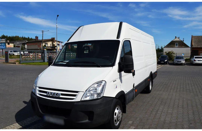Iveco Daily 35C15 Furgon L4H3 Brygadówka 6-seater Doka Doubel Cabin - Mikroautobusas, Keleivinis furgonas: foto 2 Iveco Daily 35C15 Furgon L4H3 Brygadówka 6-seater Doka Doubel Cabin - Mikroautobusas, Keleivinis furgonas: foto 2