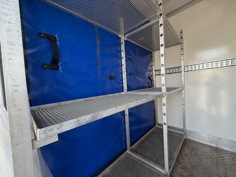 Furgonas šaldytuvas Iveco Daily 35S16 3.0 Kontener Chłodnia, Dwie komory, Autosklep, 230V: foto 8 Furgonas šaldytuvas Iveco Daily 35S16 3.0 Kontener Chłodnia, Dwie komory, Autosklep, 230V: foto 8