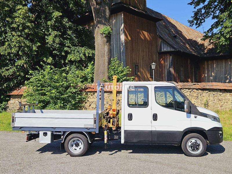 Iveco Daily 35c-15 Doka flatbed + crane Effer - Bortinis automobilis, Komercinis automobilis su dviguba kabina: foto 5 Iveco Daily 35c-15 Doka flatbed + crane Effer - Bortinis automobilis, Komercinis automobilis su dviguba kabina: foto 5