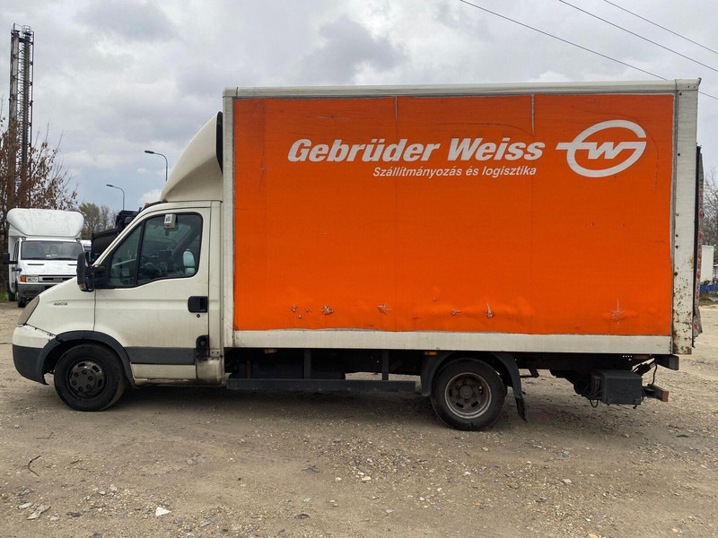 Iveco Daily 40 C 15 - Koffer + DHollandia LBW - Furgonas su krovinių dėže: foto 5 Iveco Daily 40 C 15 - Koffer + DHollandia LBW - Furgonas su krovinių dėže: foto 5