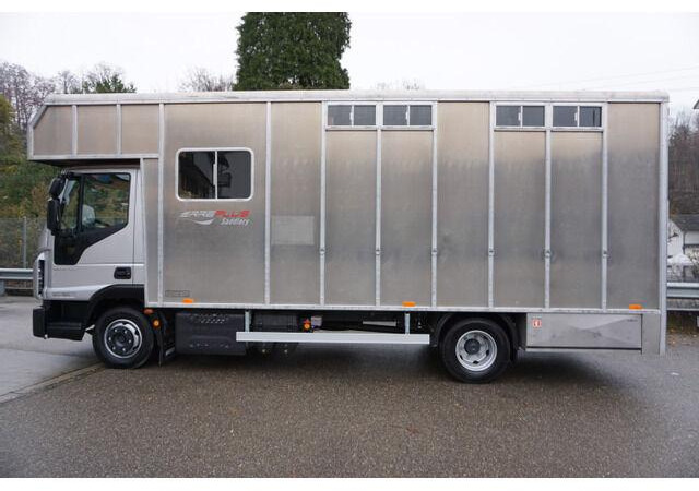 Iveco EUROCARGO 80-190 Lószállító - Gyvulių pervežimo sunkvežimis: foto 4 Iveco EUROCARGO 80-190 Lószállító - Gyvulių pervežimo sunkvežimis: foto 4
