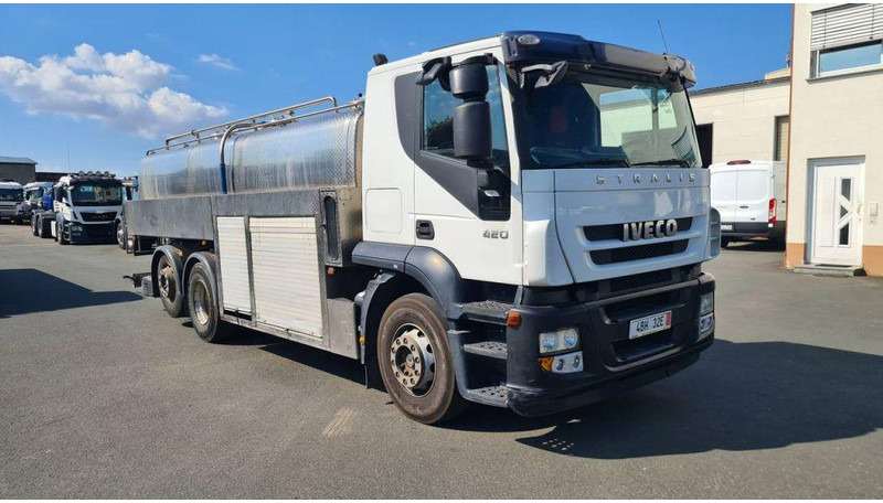 Iveco Stralis 420 6x2 16000 Liter - ohne Saug- und Mes - Autocisterna: foto 3 Iveco Stralis 420 6x2 16000 Liter - ohne Saug- und Mes - Autocisterna: foto 3