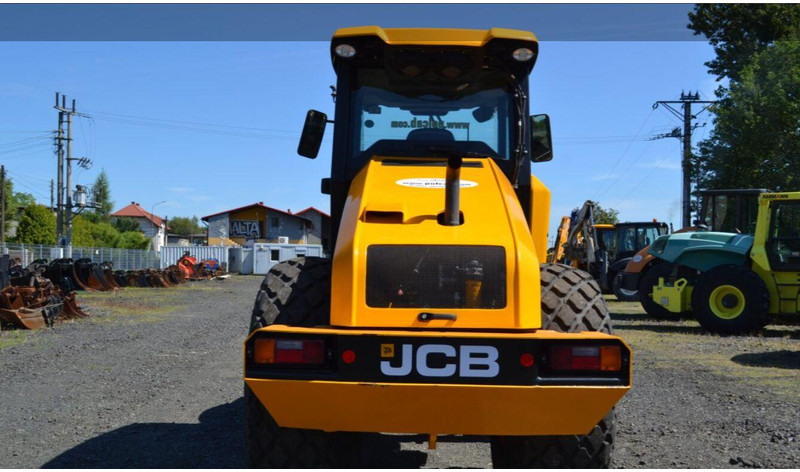 JCB VM116D - Pneumatinis volas: foto 4 JCB VM116D - Pneumatinis volas: foto 4