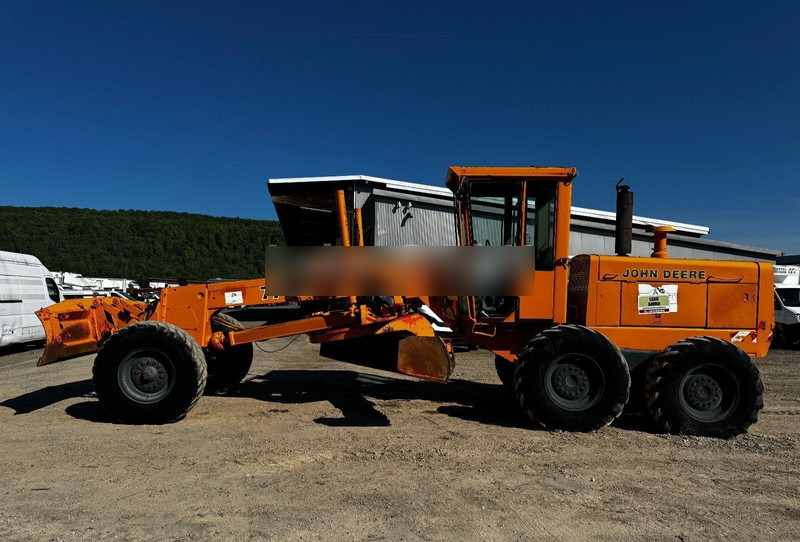 John Deere 770B - Greideris: foto 4 John Deere 770B - Greideris: foto 4