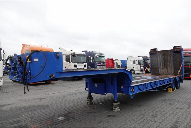 Kaiser LAWETA NISKOPODWOZIOWA / NAJAZDY HYDRAULICZNE / WCIĄGARKA / 2 OS - Žemo profilio platforma puspriekabė: foto 4 Kaiser LAWETA NISKOPODWOZIOWA / NAJAZDY HYDRAULICZNE / WCIĄGARKA / 2 OS - Žemo profilio platforma puspriekabė: foto 4