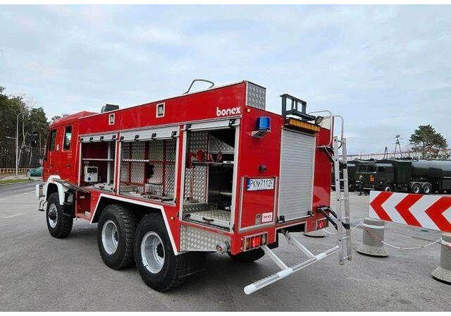 MAN 6x6 STAR Firetruck Feuerwehr - Gaisrinė mašina: foto 5 MAN 6x6 STAR Firetruck Feuerwehr - Gaisrinė mašina: foto 5