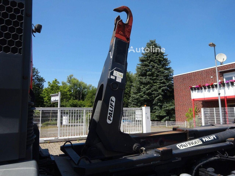 MAN TGA 26.360 - Hook lift truck 6x4 lizingą MAN TGA 26.360 - Hook lift truck 6x4: foto 14