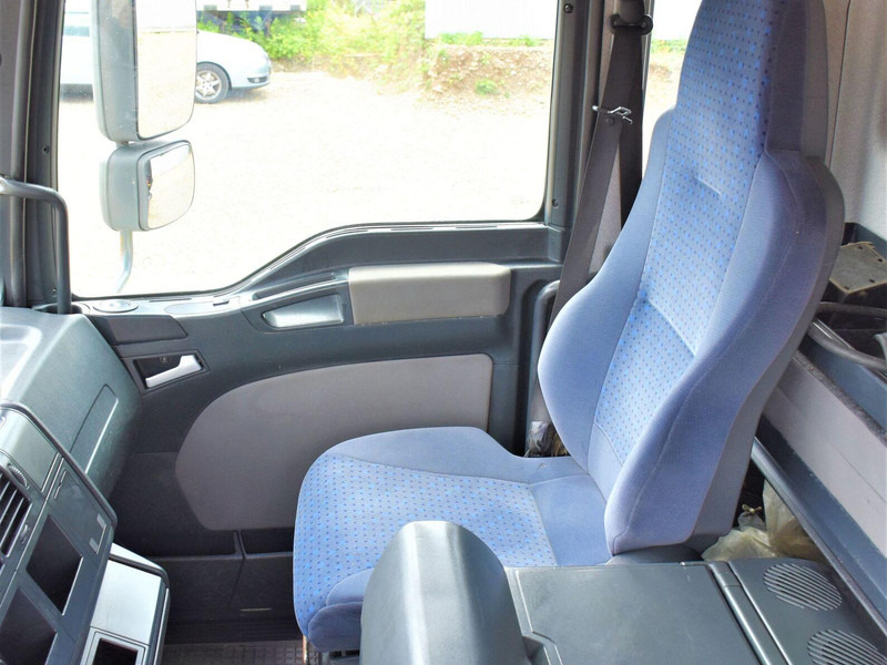 Platforminis/ Bortinis sunkvežimis, Sunkvežimis su kranu MAN TGA 26.430 Pritsche 5,50m: foto 9