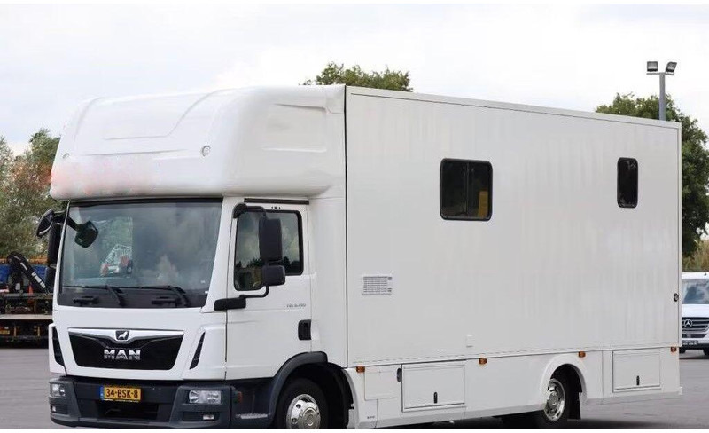 MAN TGL 8.190 - - Sunkvežimis žirgams vežti: foto 1 MAN TGL 8.190 - - Sunkvežimis žirgams vežti: foto 1