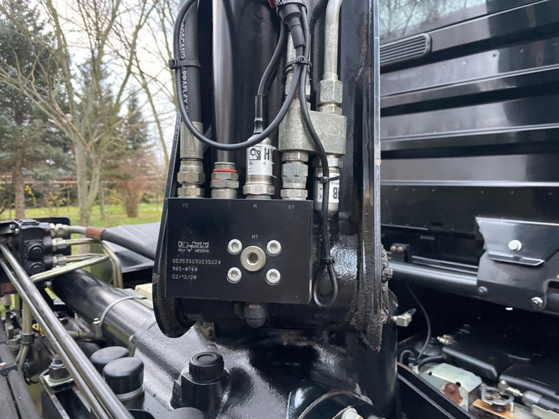 MAN TGM 15.250 Hoof lift + Crane - Hook-lift sunkvežimis, Sunkvežimis su kranu: foto 3 MAN TGM 15.250 Hoof lift + Crane - Hook-lift sunkvežimis, Sunkvežimis su kranu: foto 3