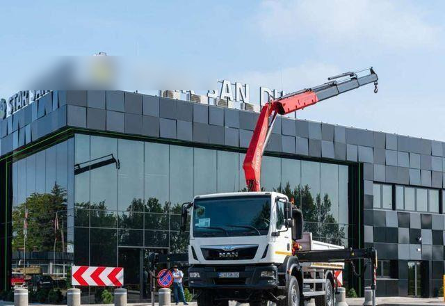 MAN TGM 18.250 4x4 Fassi F215A.0.23 Active HDS Cran - Platforminis/ Bortinis sunkvežimis, Sunkvežimis su kranu: foto 3 MAN TGM 18.250 4x4 Fassi F215A.0.23 Active HDS Cran - Platforminis/ Bortinis sunkvežimis, Sunkvežimis su kranu: foto 3