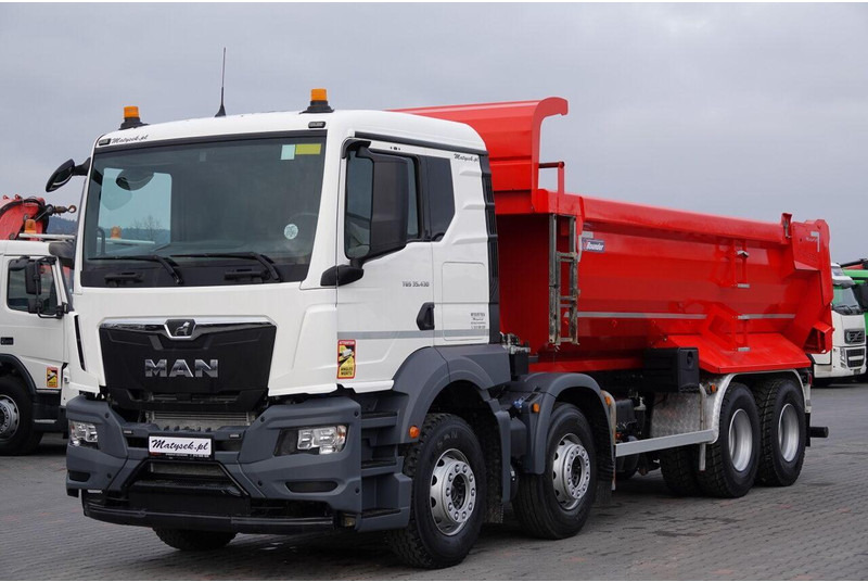 MAN TGS 35.430 / 8X4 / WYWROTKA TYLNOZSYPOWA / HYDROKLAPA / OPONY 10 - Savivartis sunkvežimis: foto 5 MAN TGS 35.430 / 8X4 / WYWROTKA TYLNOZSYPOWA / HYDROKLAPA / OPONY 10 - Savivartis sunkvežimis: foto 5