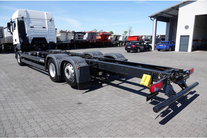 MAN TGX 26.520 / 6x2 / RAMA DŁ. 9,1M / OŚ PODNOSZONA / SKRĘTNA / DO - Važiuoklės sunkvežimis: foto 3 MAN TGX 26.520 / 6x2 / RAMA DŁ. 9,1M / OŚ PODNOSZONA / SKRĘTNA / DO - Važiuoklės sunkvežimis: foto 3