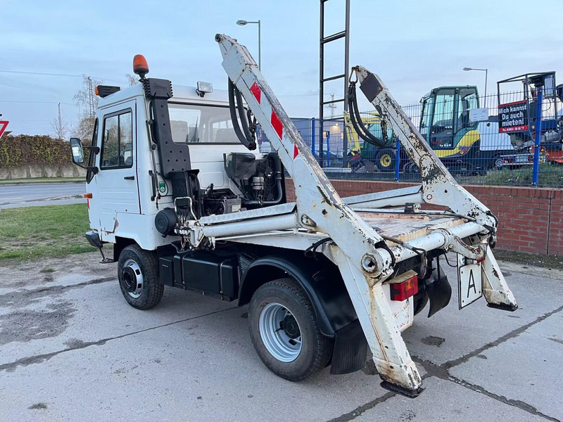 MULTICAR M26 Profi Line - Skip loader truck - Nuožulnaus pakėlimo ant platformos sunkvežimis: foto 4 MULTICAR M26 Profi Line - Skip loader truck - Nuožulnaus pakėlimo ant platformos sunkvežimis: foto 4