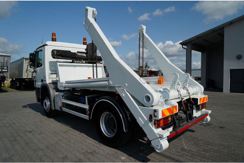 Mercedes-Benz ACTROS  1836 / 4X2 / BRAMOWIEC / PALFINGER M12T / EURO 6 / SPROW - Nuožulnaus pakėlimo ant platformos sunkvežimis: foto 3 Mercedes-Benz ACTROS  1836 / 4X2 / BRAMOWIEC / PALFINGER M12T / EURO 6 / SPROW - Nuožulnaus pakėlimo ant platformos sunkvežimis: foto 3