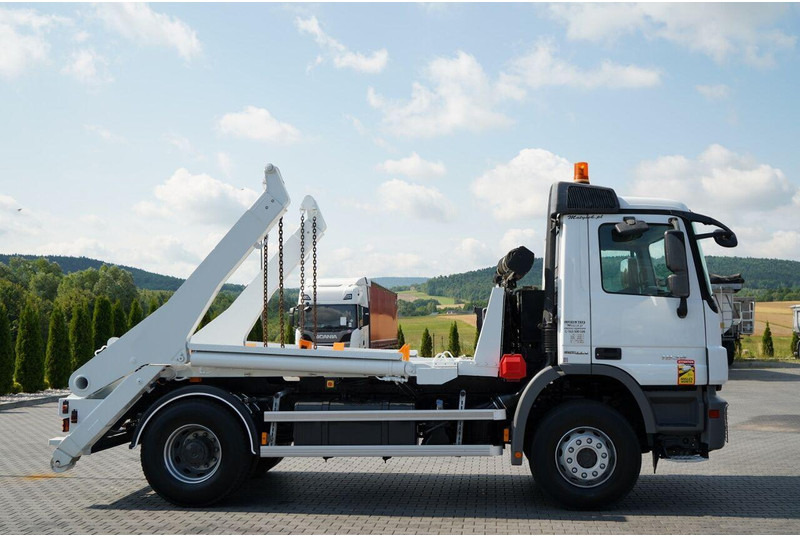 Mercedes-Benz ACTROS  1836 / 4X2 / BRAMOWIEC / PALFINGER M12T / EURO 6 / SPROW - Nuožulnaus pakėlimo ant platformos sunkvežimis: foto 5 Mercedes-Benz ACTROS  1836 / 4X2 / BRAMOWIEC / PALFINGER M12T / EURO 6 / SPROW - Nuožulnaus pakėlimo ant platformos sunkvežimis: foto 5