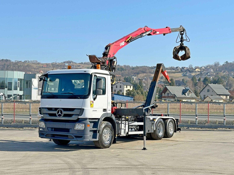 Mercedes-Benz ACTROS 2544 * ABROLLKIPPER * LHO L190Z(78) * TOP - Hook-lift sunkvežimis, Sunkvežimis su kranu: foto 2 Mercedes-Benz ACTROS 2544 * ABROLLKIPPER * LHO L190Z(78) * TOP - Hook-lift sunkvežimis, Sunkvežimis su kranu: foto 2