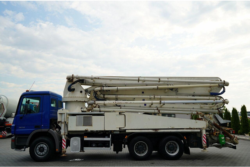 Mercedes-Benz ACTROS 2636 / POMPA SERMAC 5Z37 / 37 METRÓW / STEROWANIE RADIOW - Betono siurblys: foto 3 Mercedes-Benz ACTROS 2636 / POMPA SERMAC 5Z37 / 37 METRÓW / STEROWANIE RADIOW - Betono siurblys: foto 3